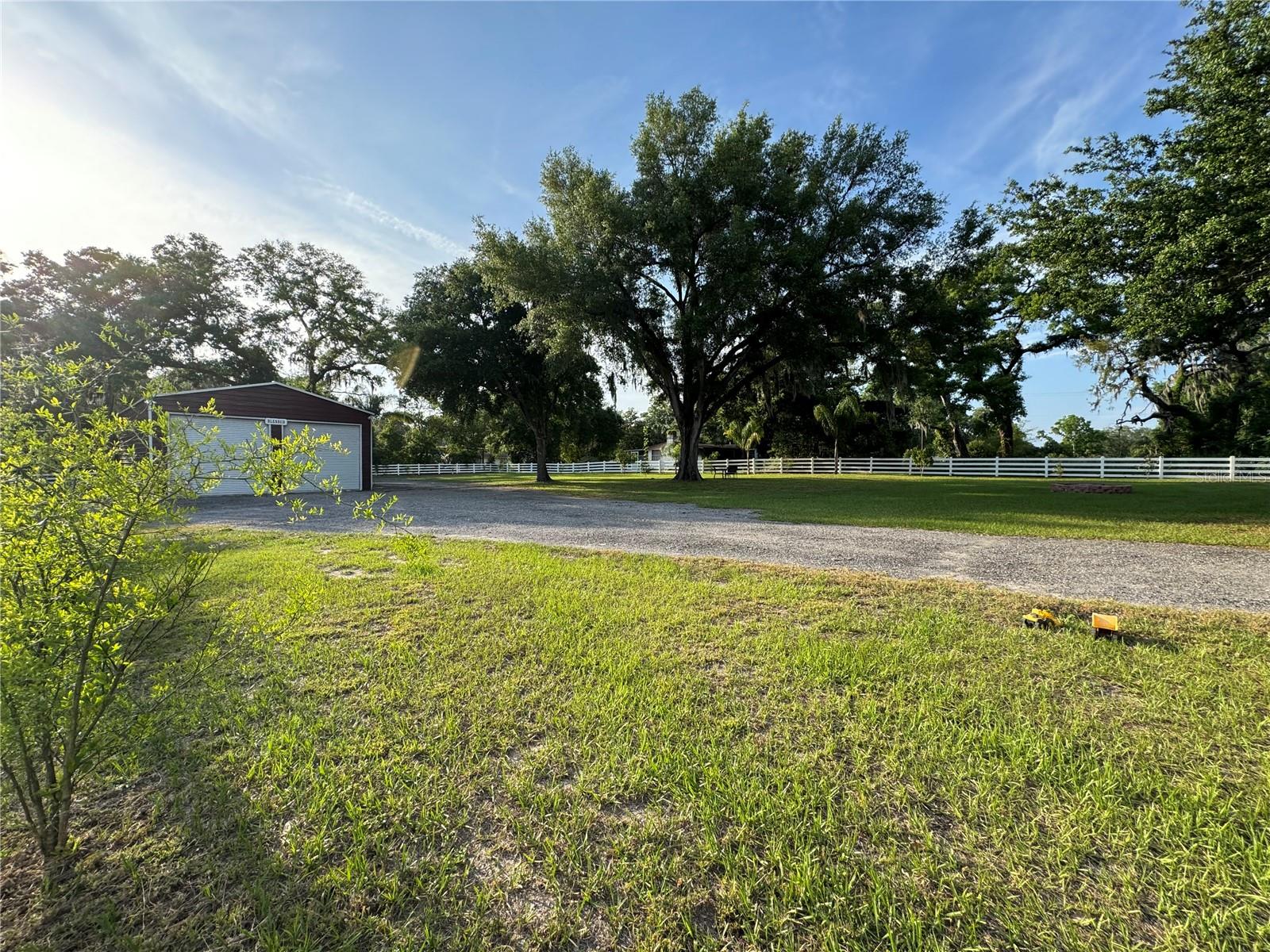 11305 Oak Dr Property Photo 19