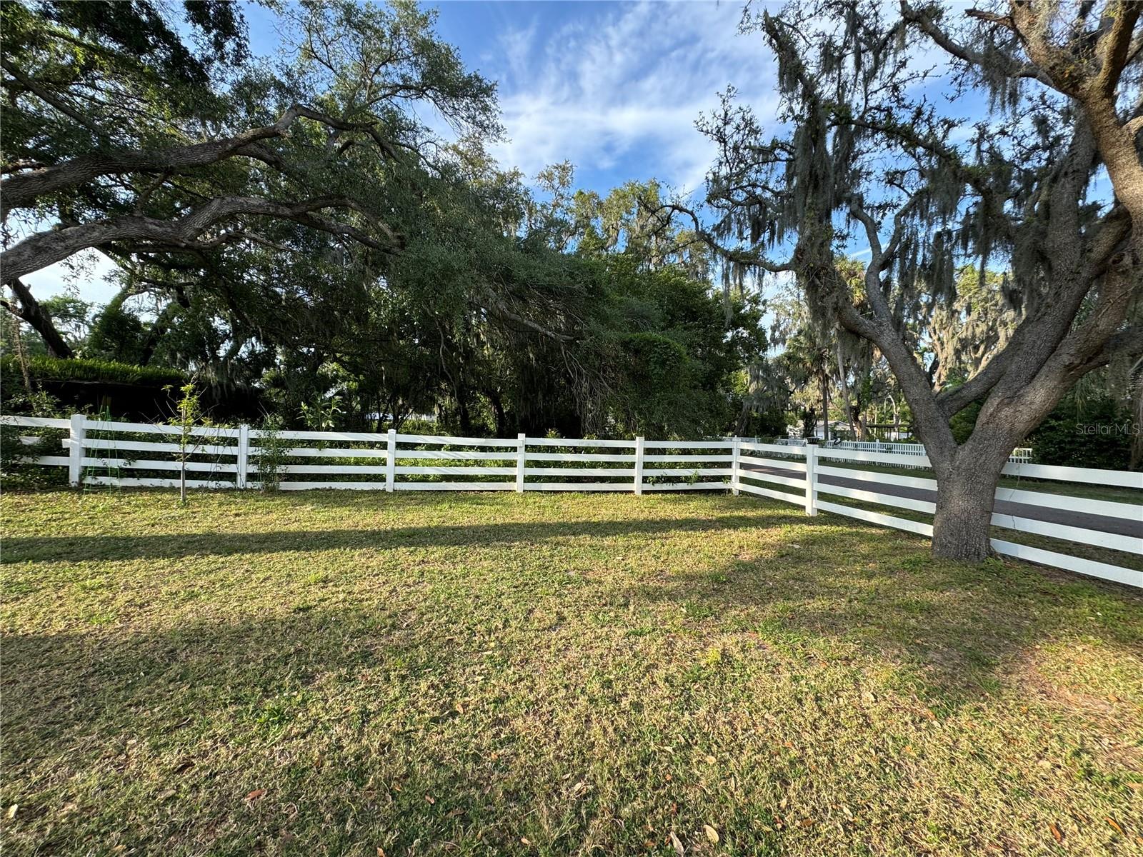 11305 Oak Dr Property Photo 22
