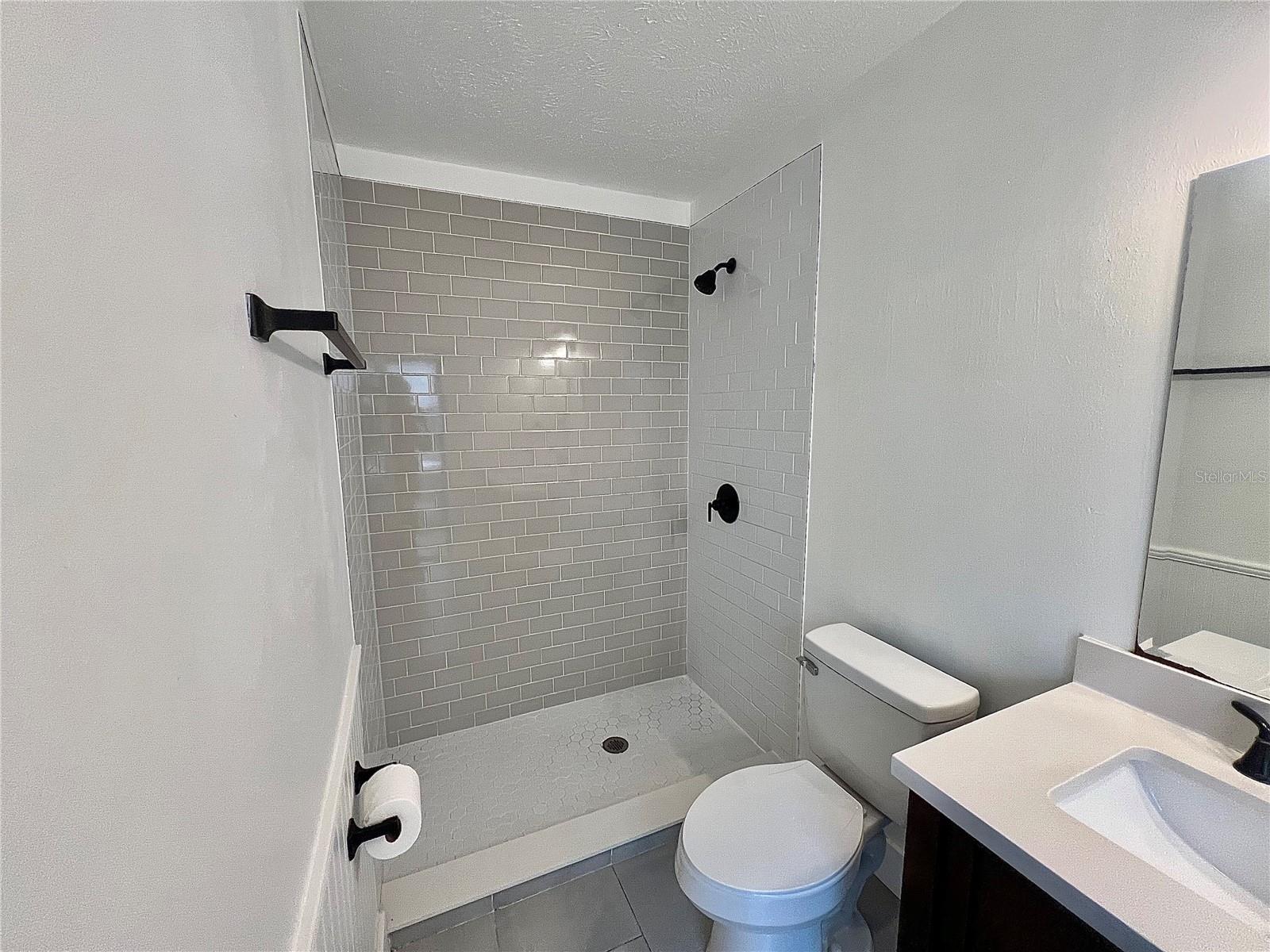4614 E Seneca Ave Property Photo 25
