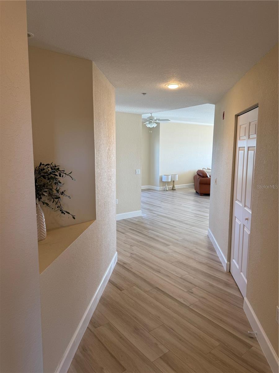 423 150th Ave #1501 Property Photo 3