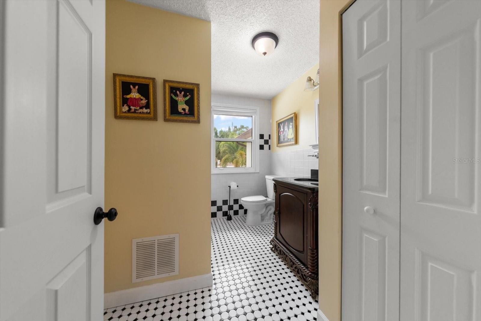 3005 Sunset Dr Property Photo 33