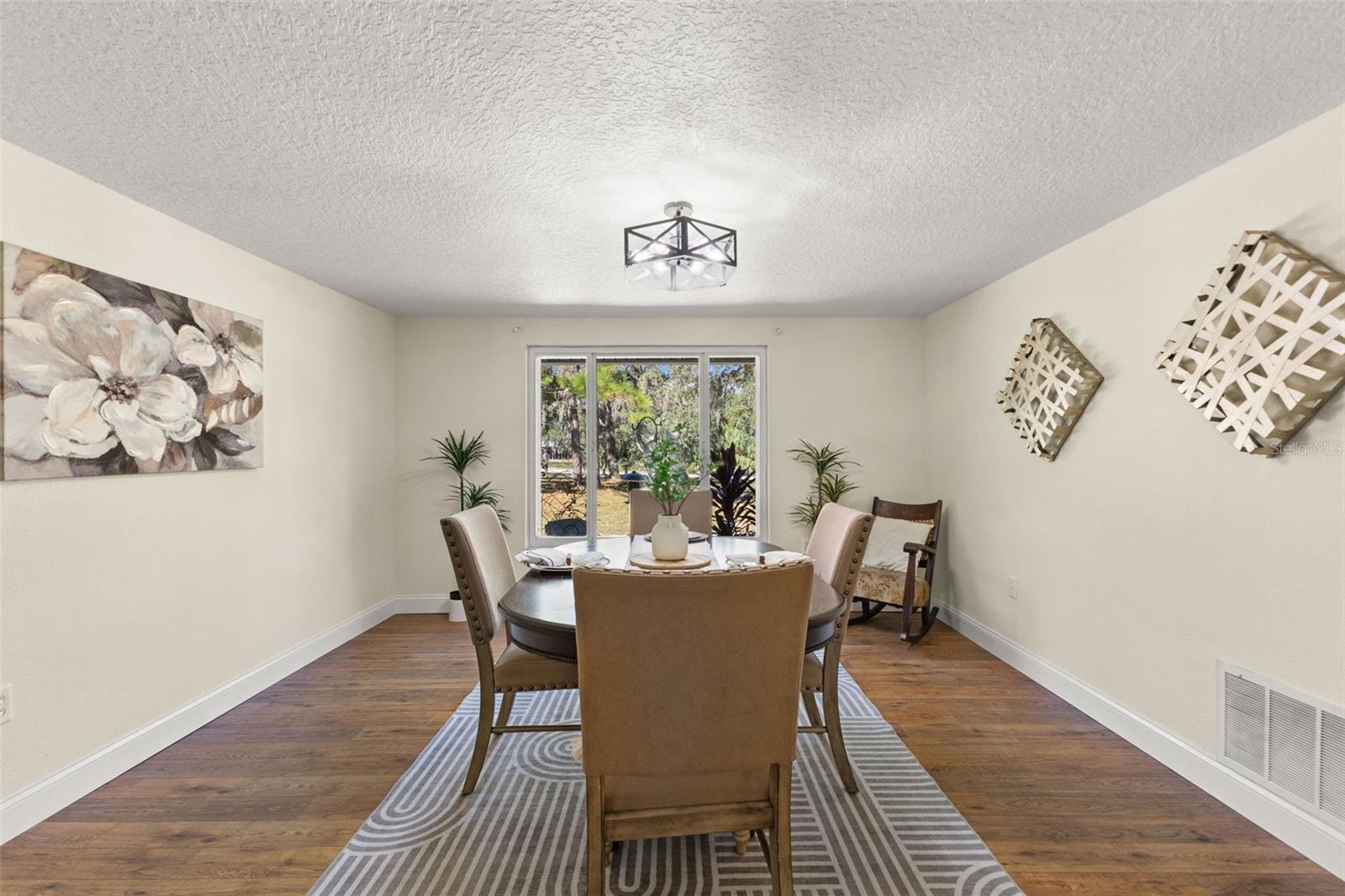 17504 Thomas Blvd Property Photo 14