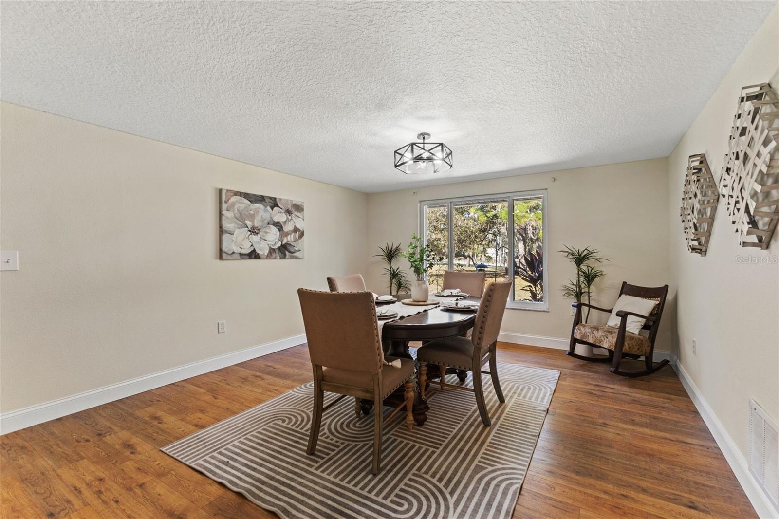 17504 Thomas Blvd Property Photo 16
