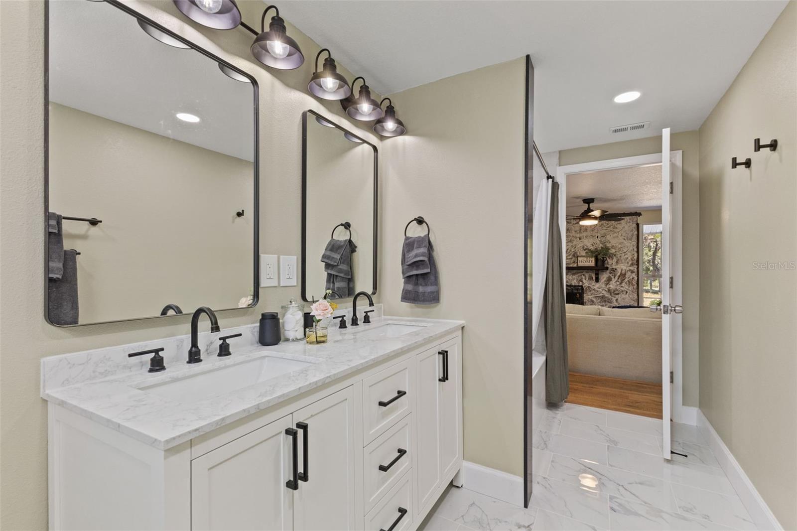 17504 Thomas Blvd Property Photo 24