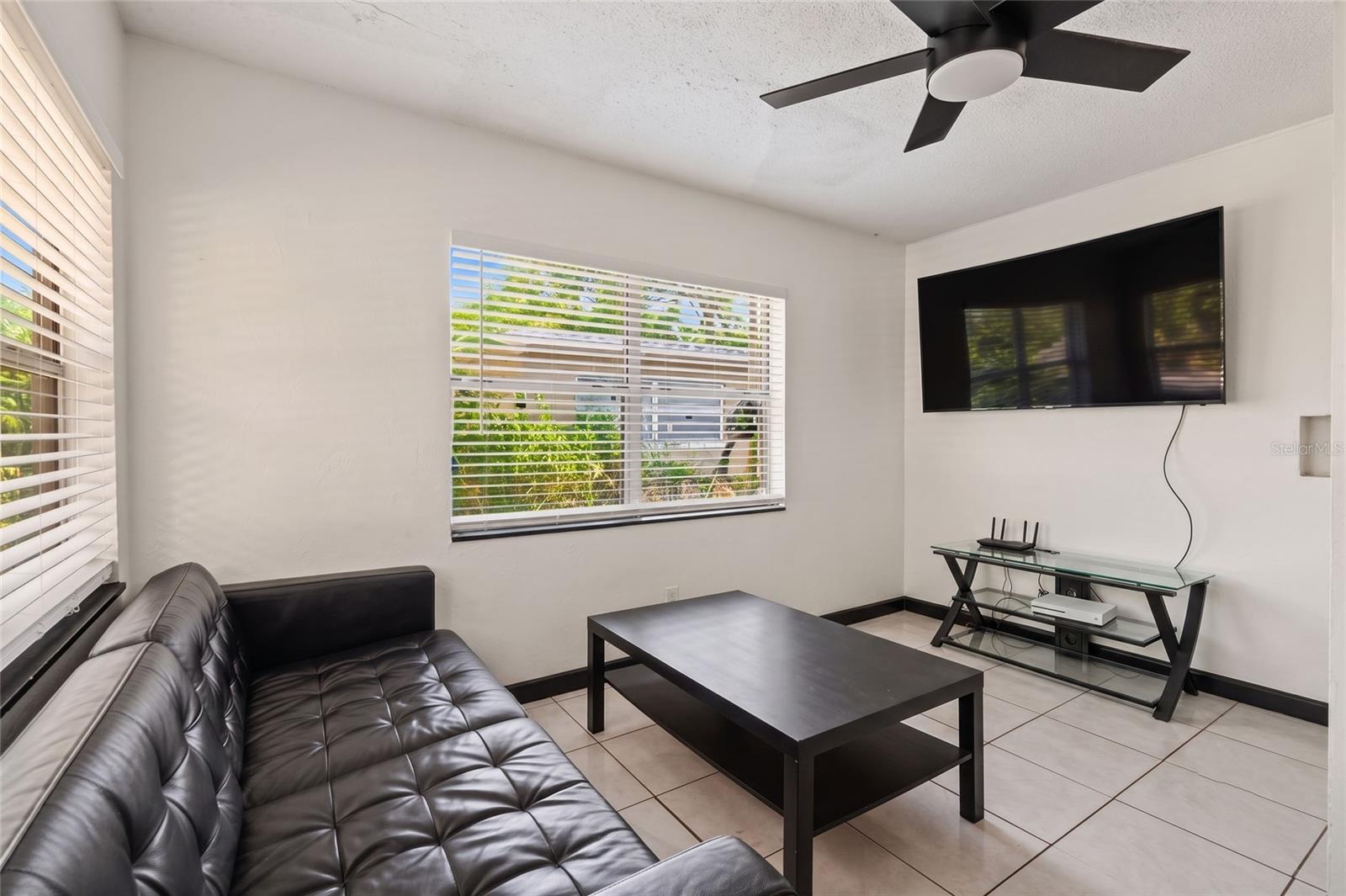 1803 E Bougainvillea Ave Property Photo 6