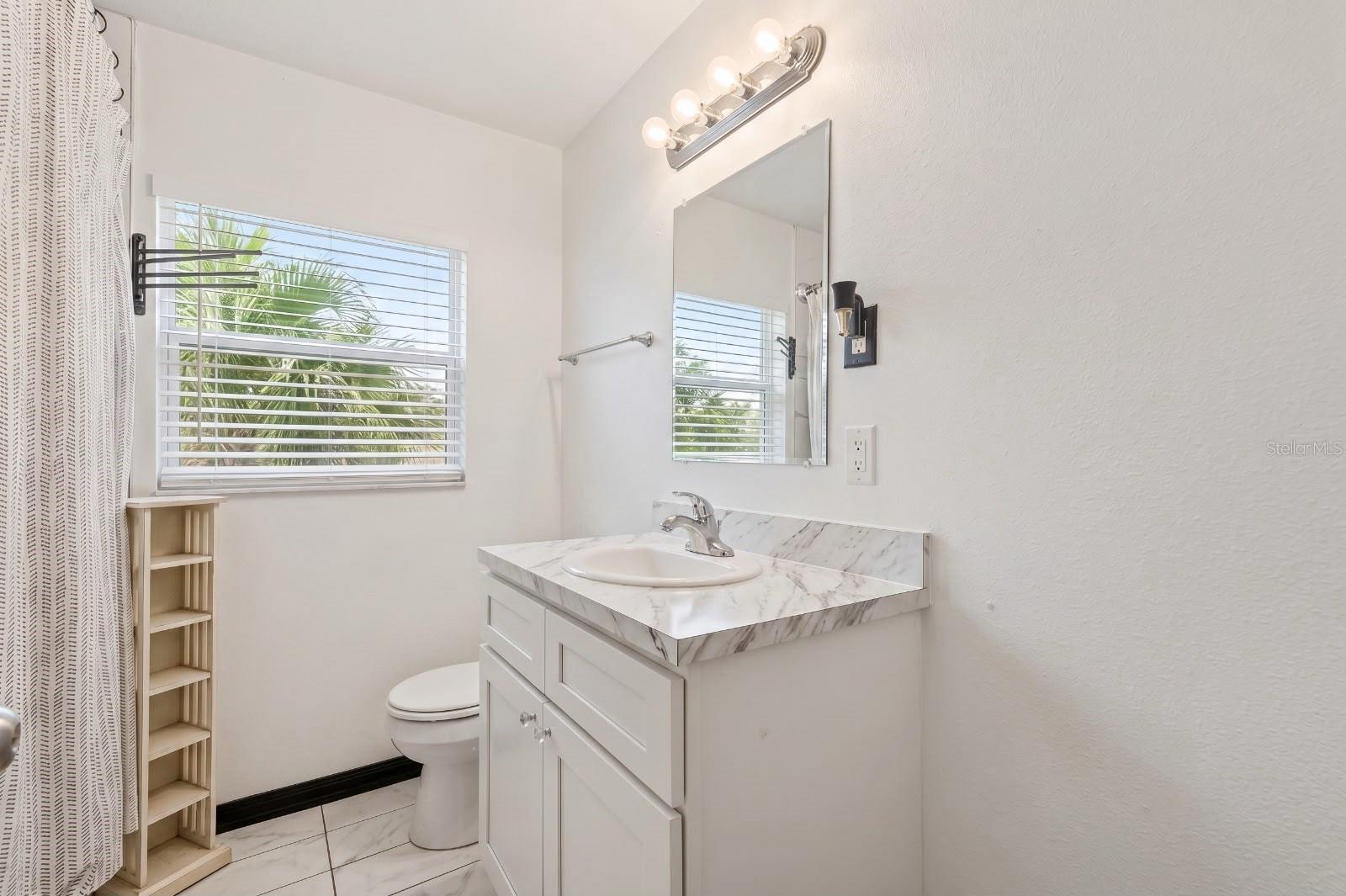 1803 E Bougainvillea Ave Property Photo 8