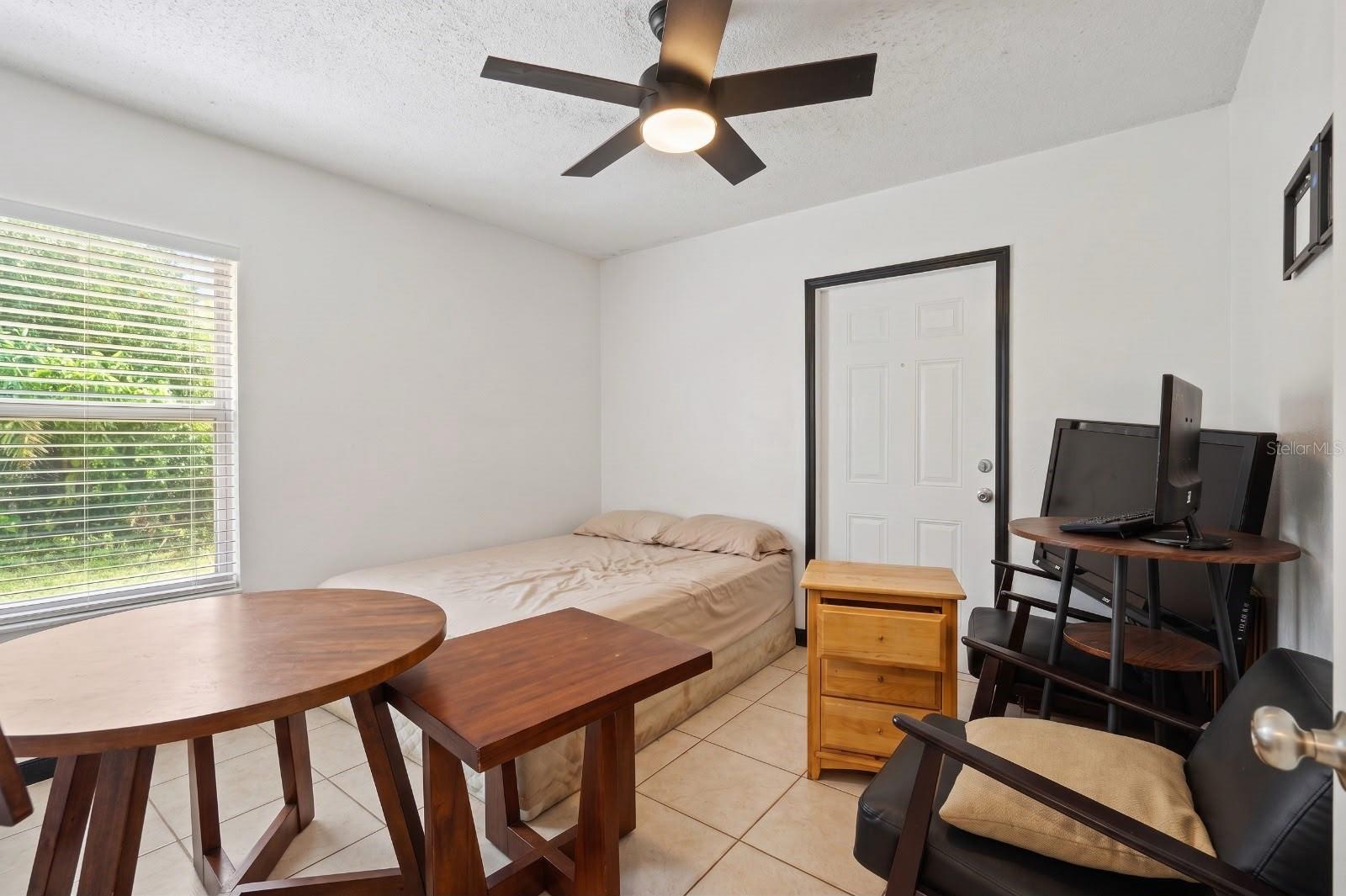 1803 E Bougainvillea Ave Property Photo 10