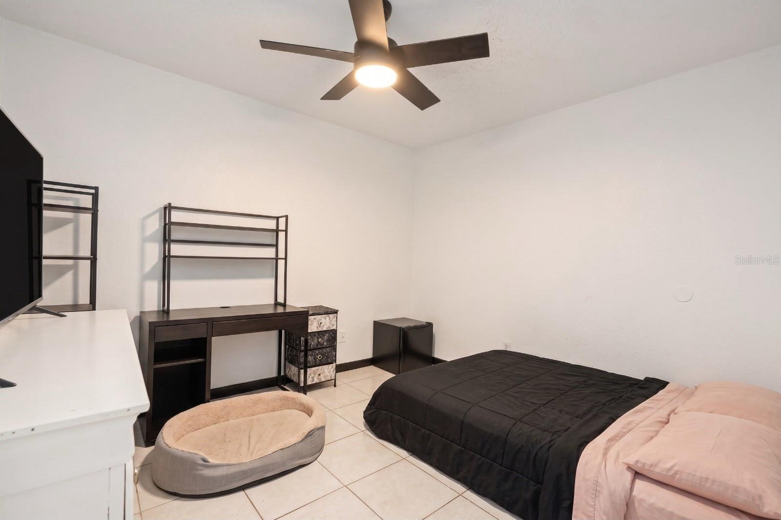 1803 E Bougainvillea Ave Property Photo 12