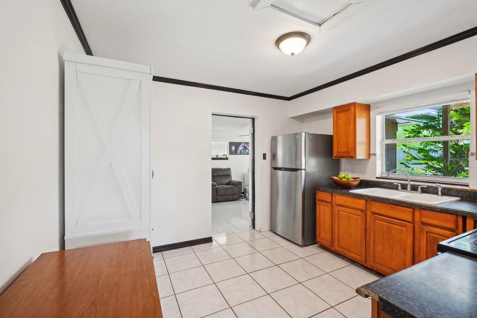 1803 E Bougainvillea Ave Property Photo 14