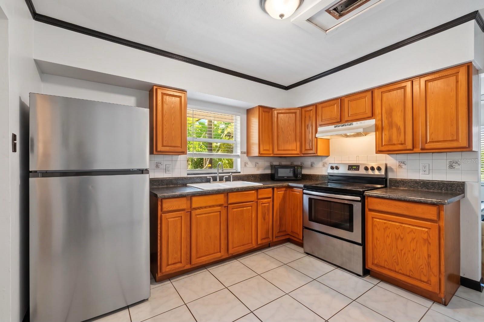 1803 E Bougainvillea Ave Property Photo 16