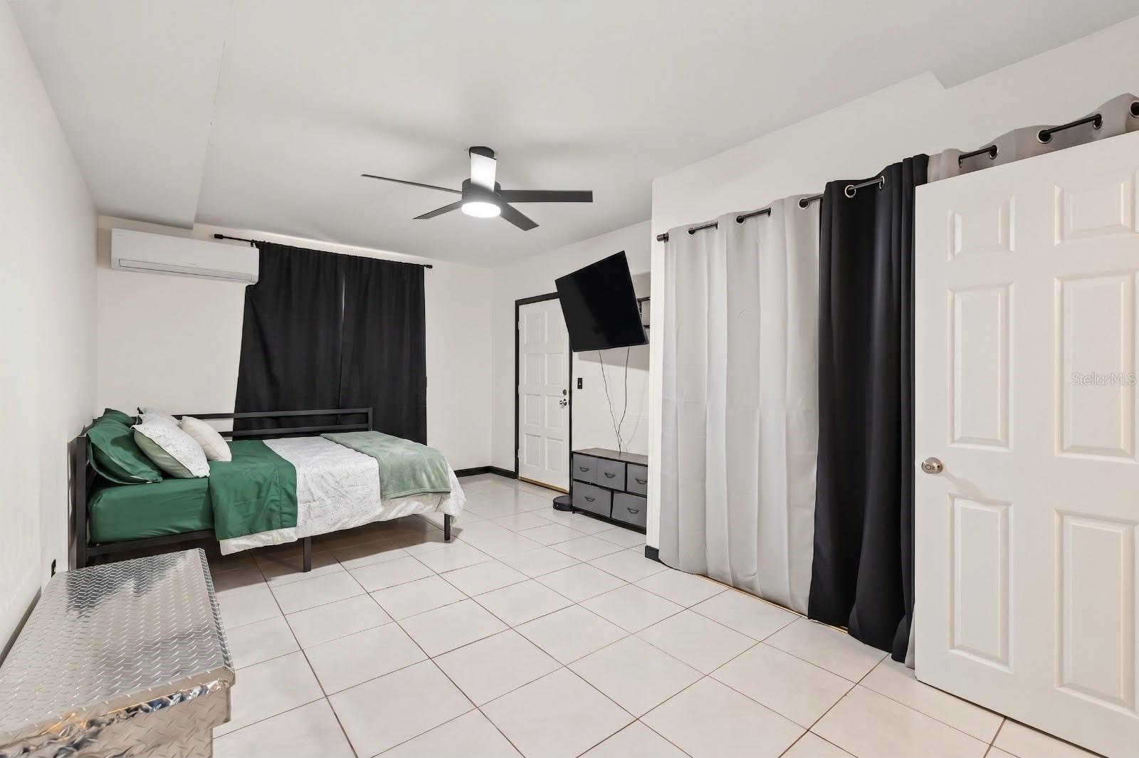 1803 E Bougainvillea Ave Property Photo 22
