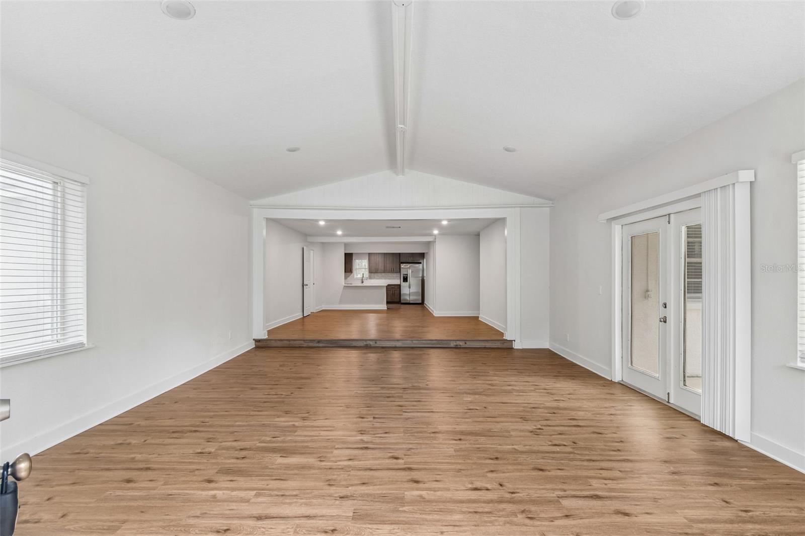 17503 Galveston St Property Photo 7