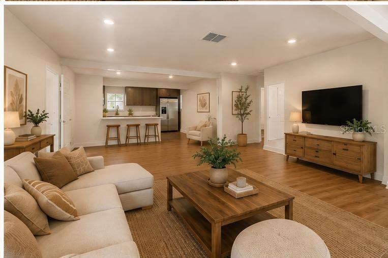 17503 Galveston St Property Photo 8