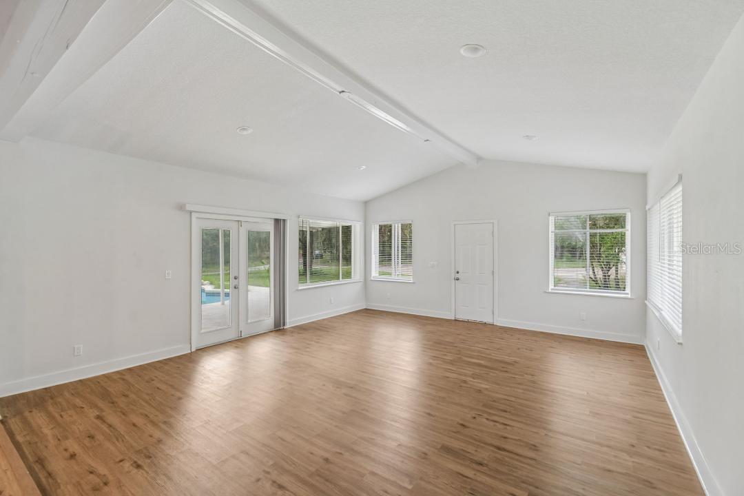 17503 Galveston St Property Photo 15