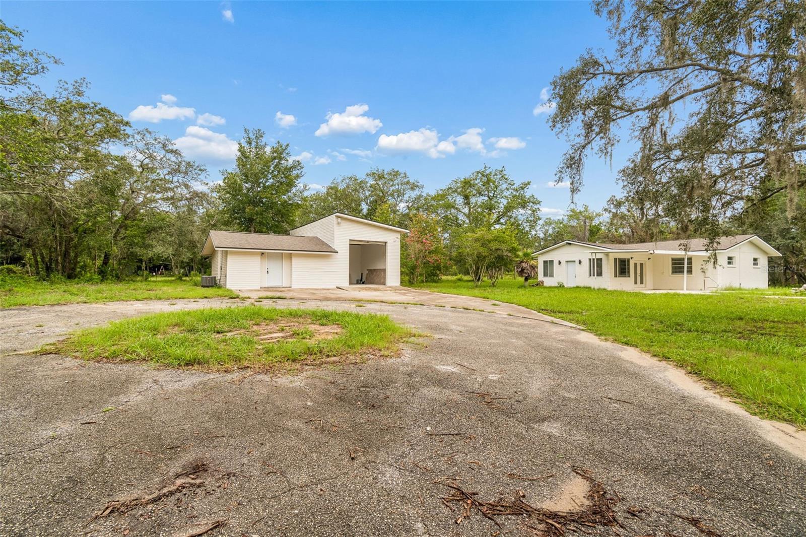 17503 Galveston St Property Photo 28