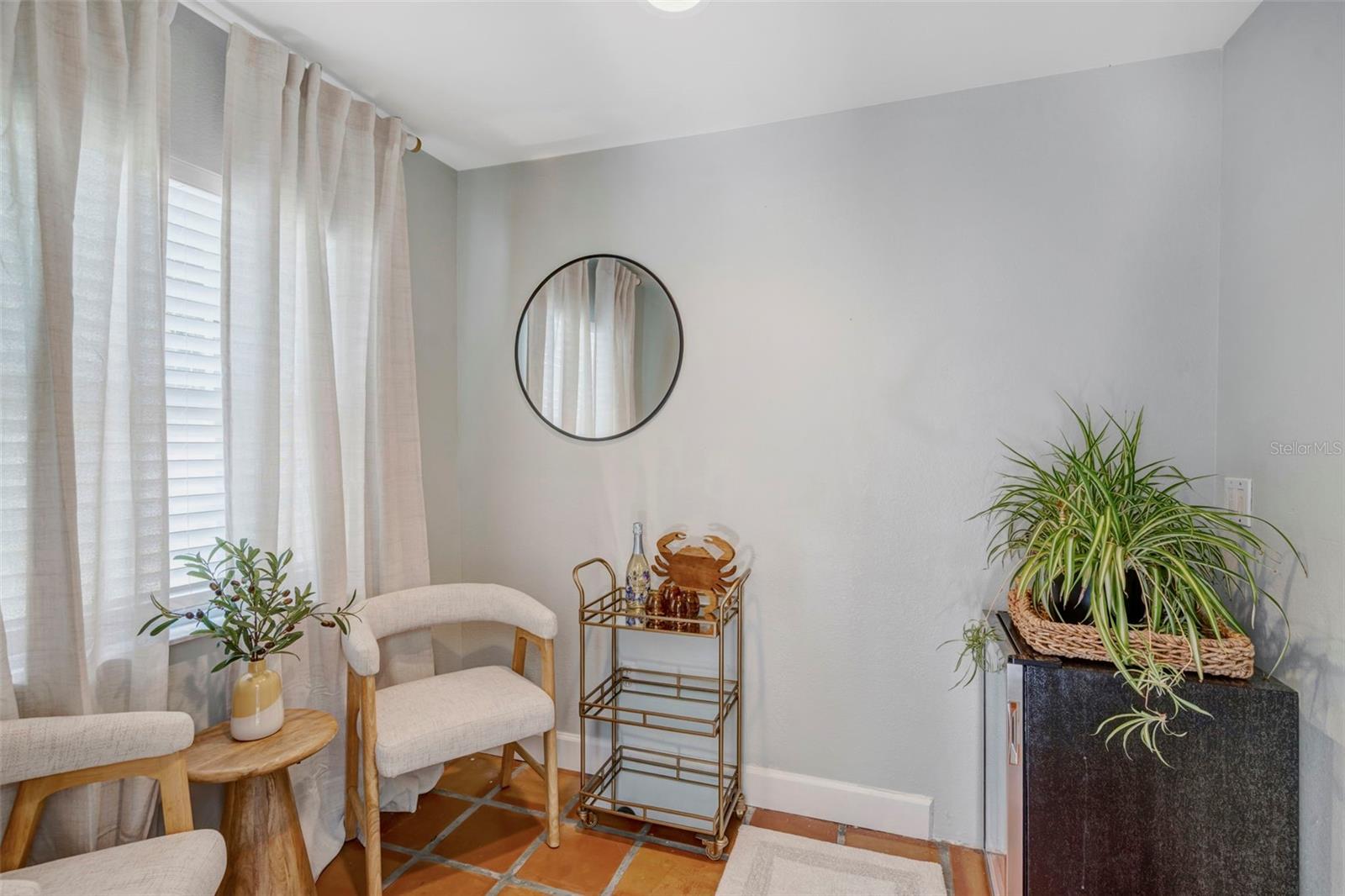 3819 W San Miguel St Property Photo 48