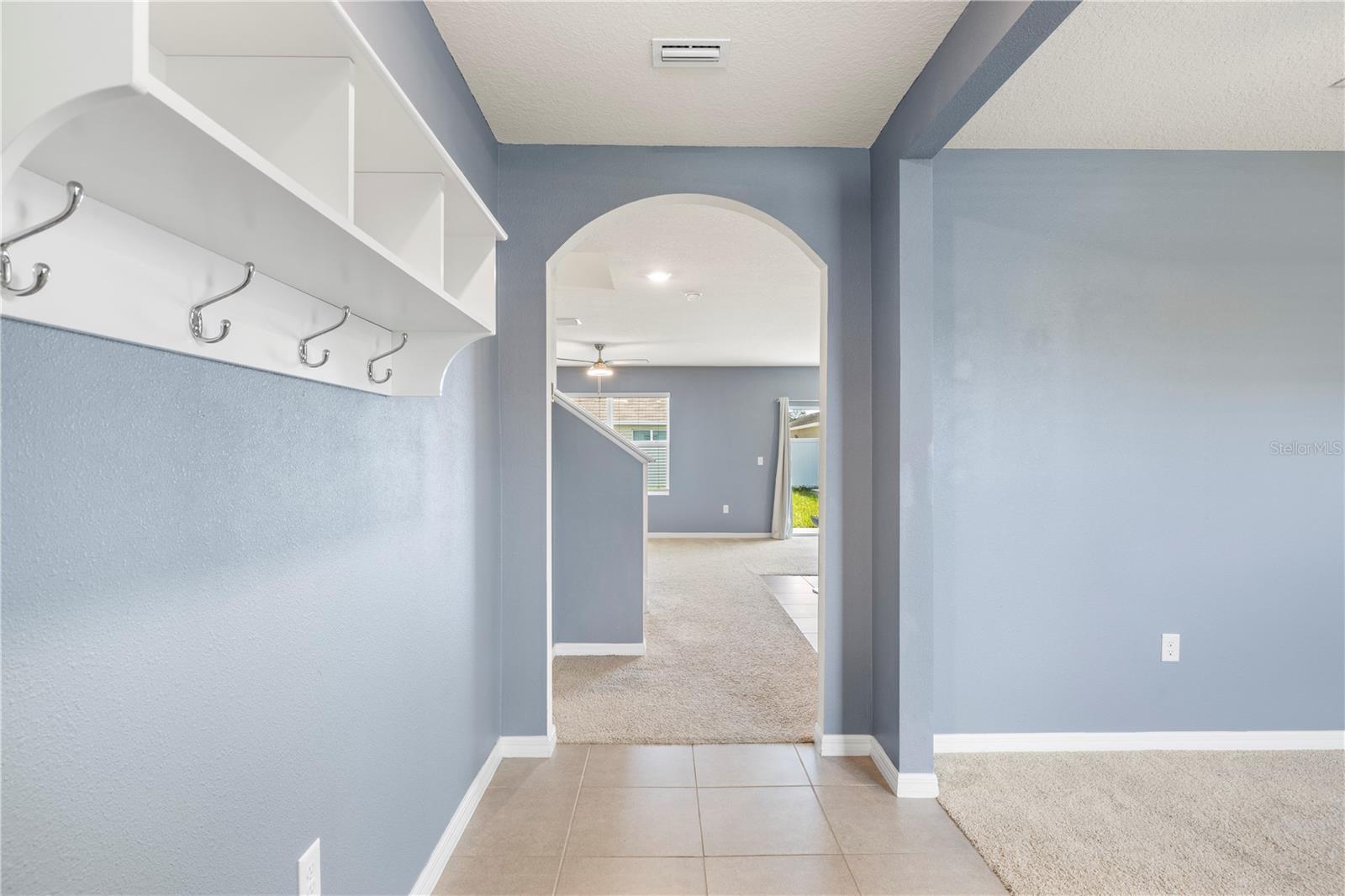 10212 Golden Light Ct Property Photo 6