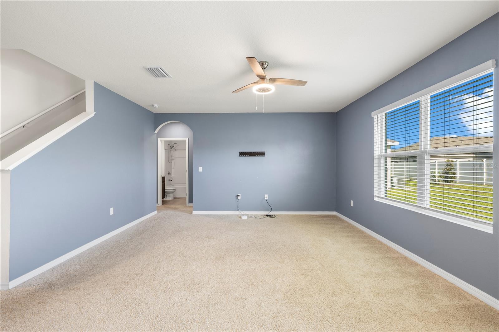 10212 Golden Light Ct Property Photo 11