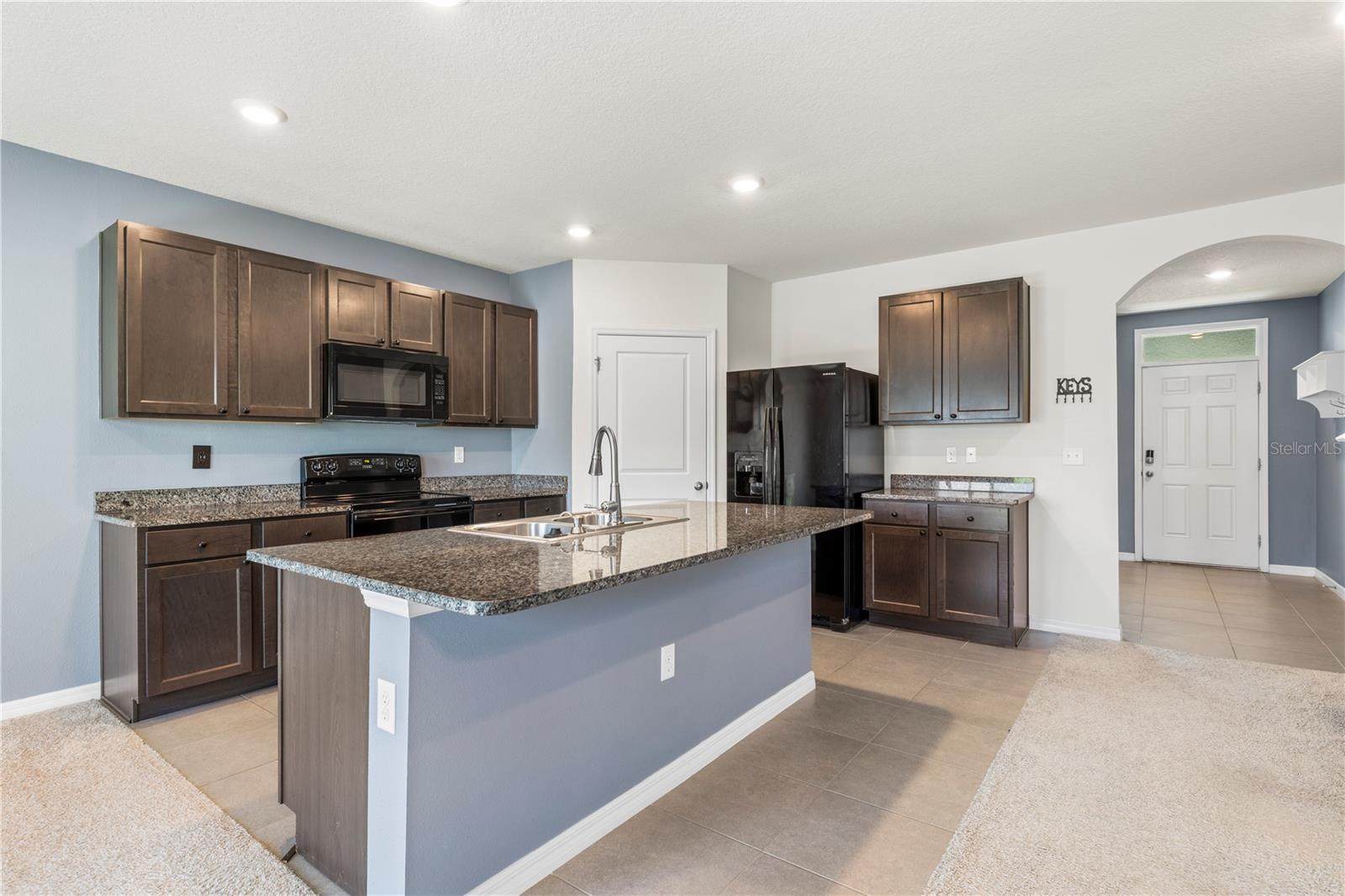 10212 Golden Light Ct Property Photo 16