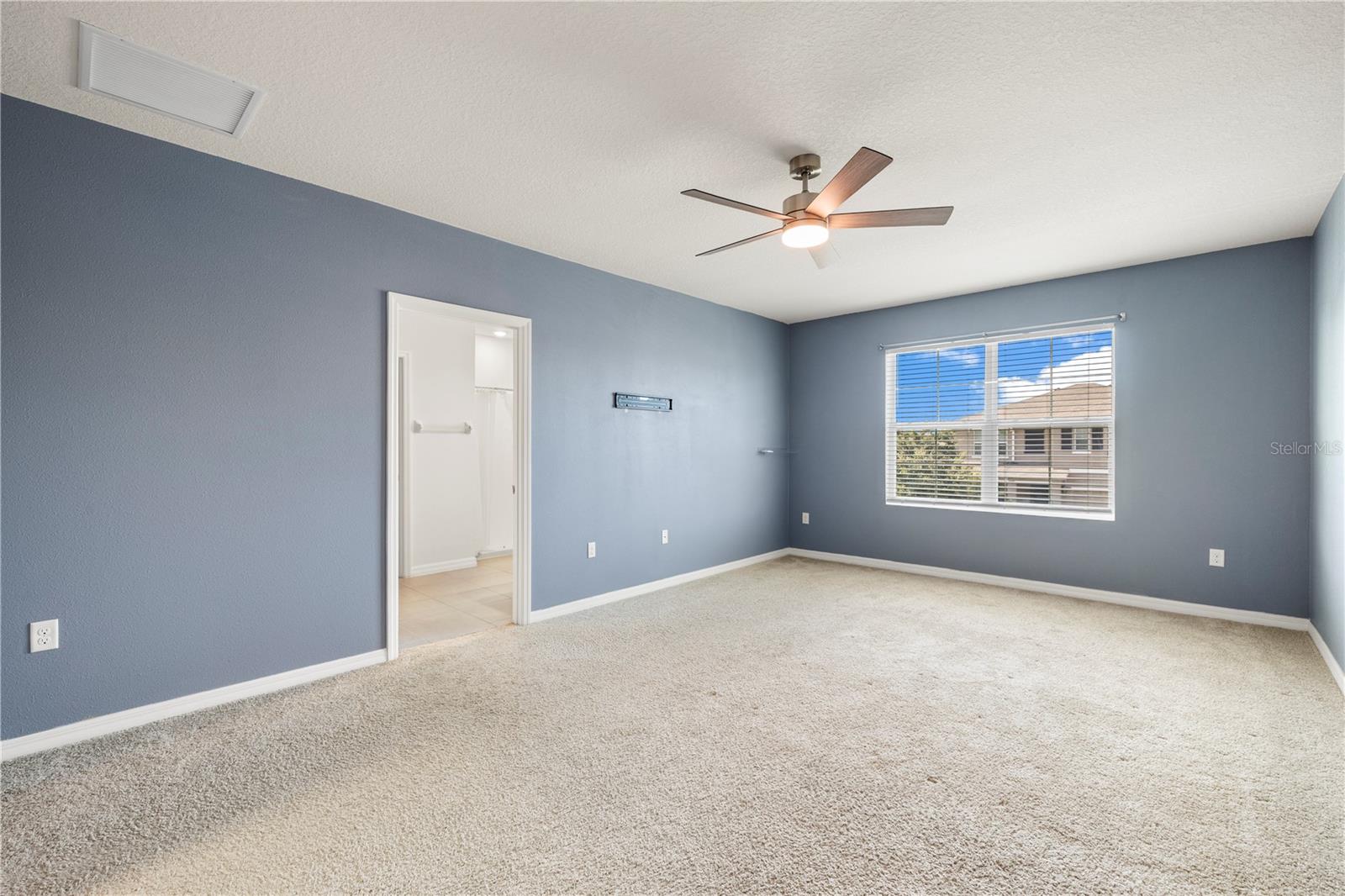 10212 Golden Light Ct Property Photo 21