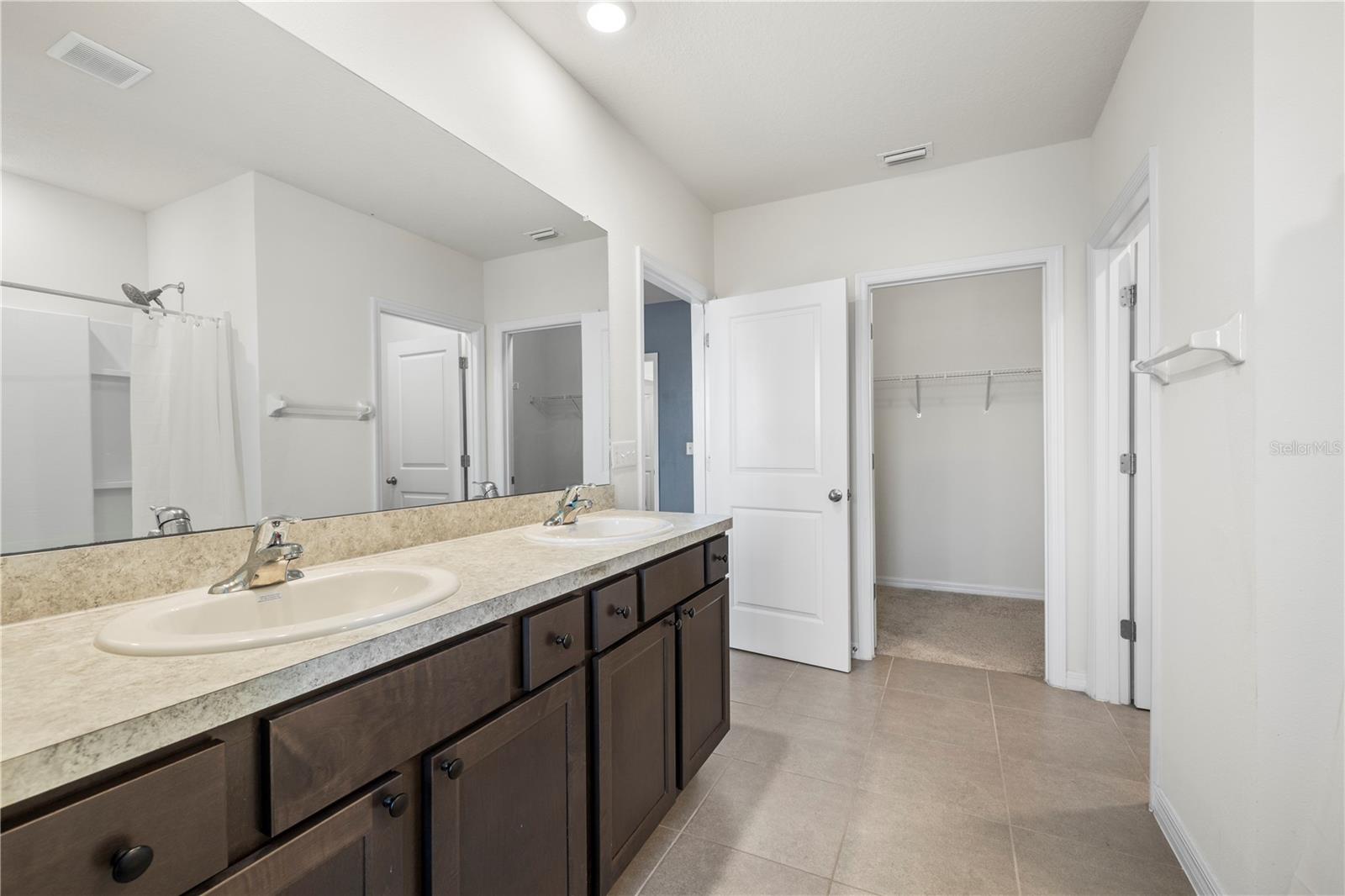 10212 Golden Light Ct Property Photo 33