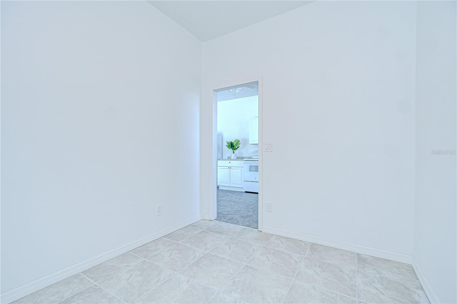 150 E Madeira Ave #3 Property Photo 14