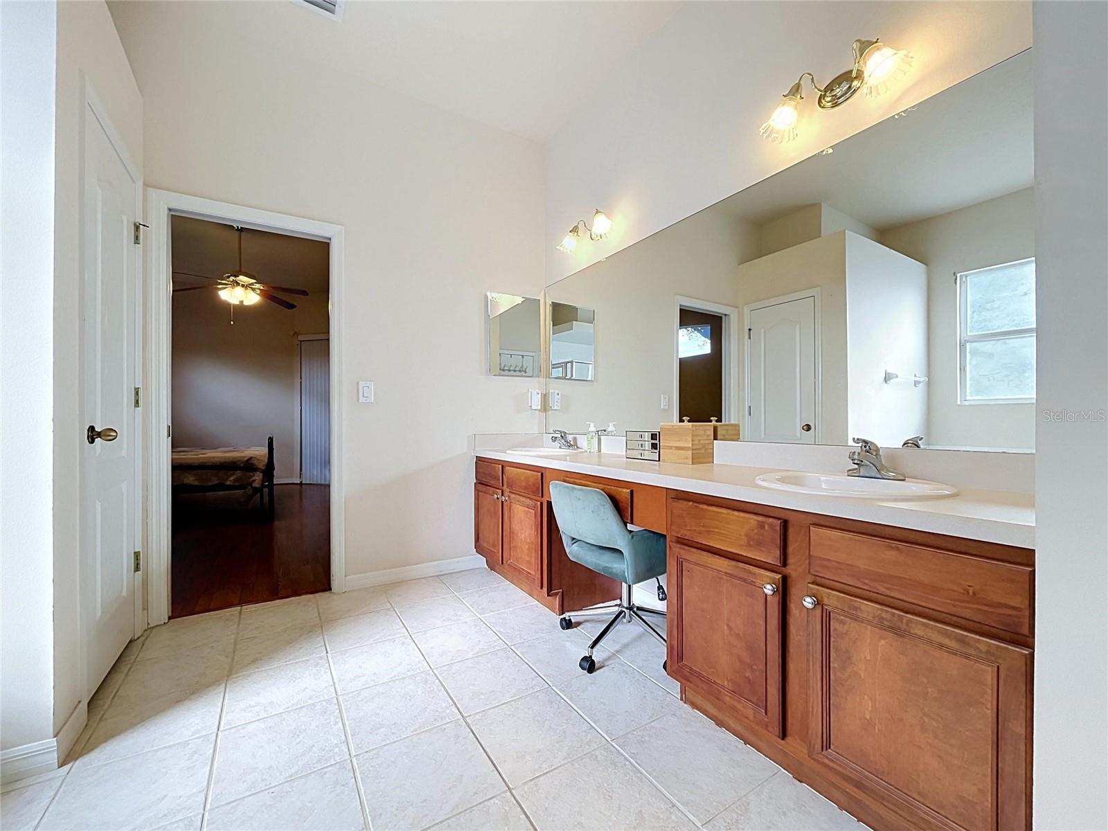 1124 Split Silk St Property Photo 36