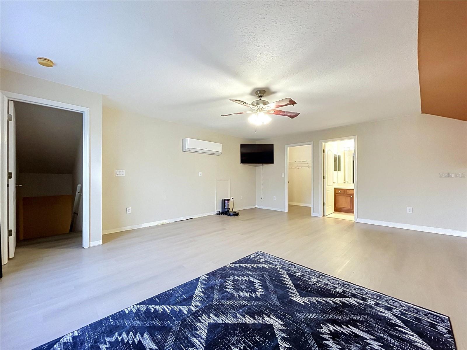 1124 Split Silk St Property Photo 39