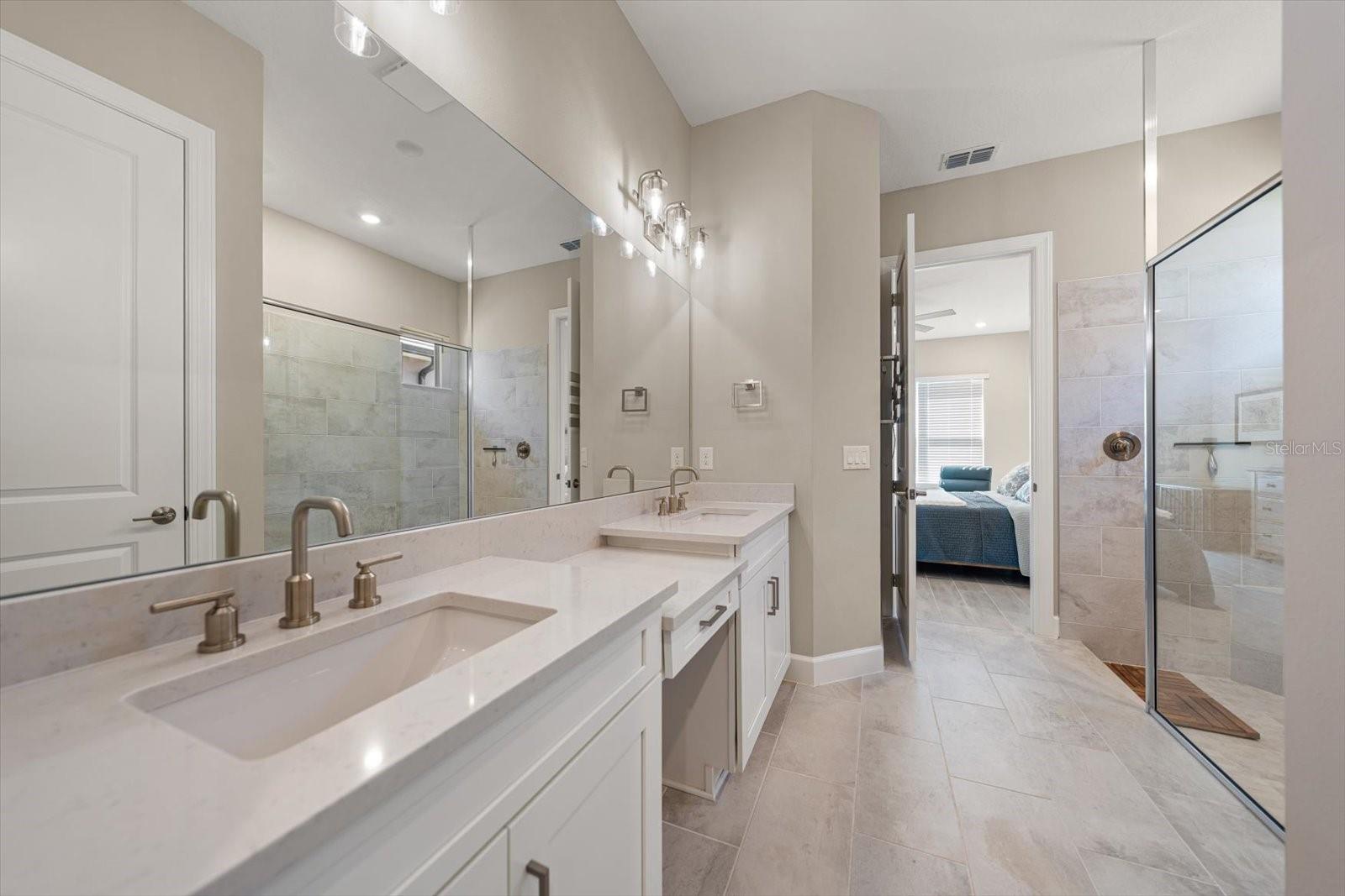 11410 Casella Pl Property Photo 13