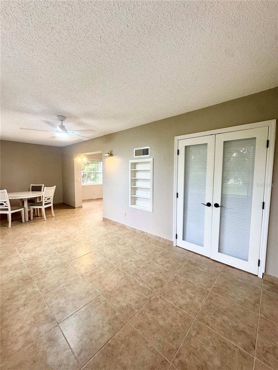 2402 Ecuadorian Way #40 Property Photo 10