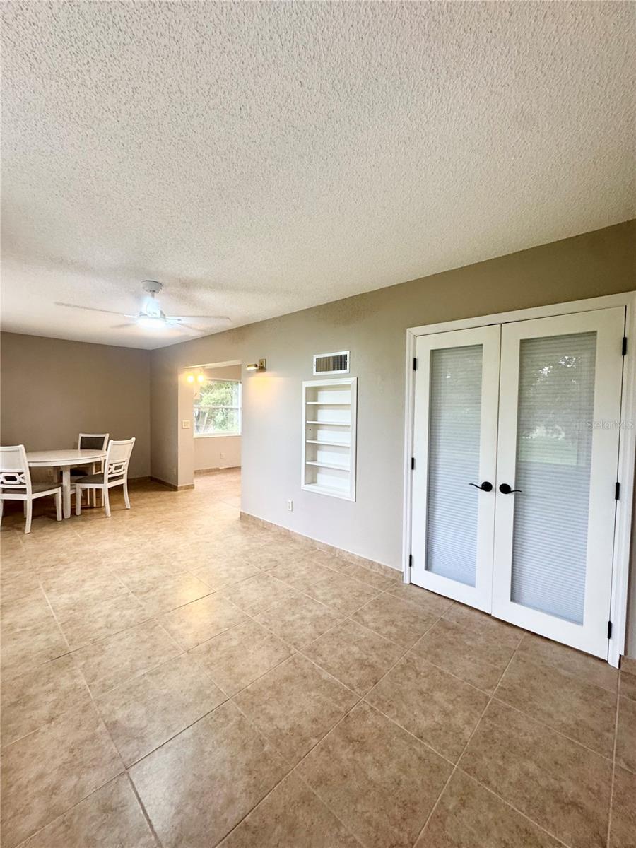 2402 Ecuadorian Way #40 Property Photo 11