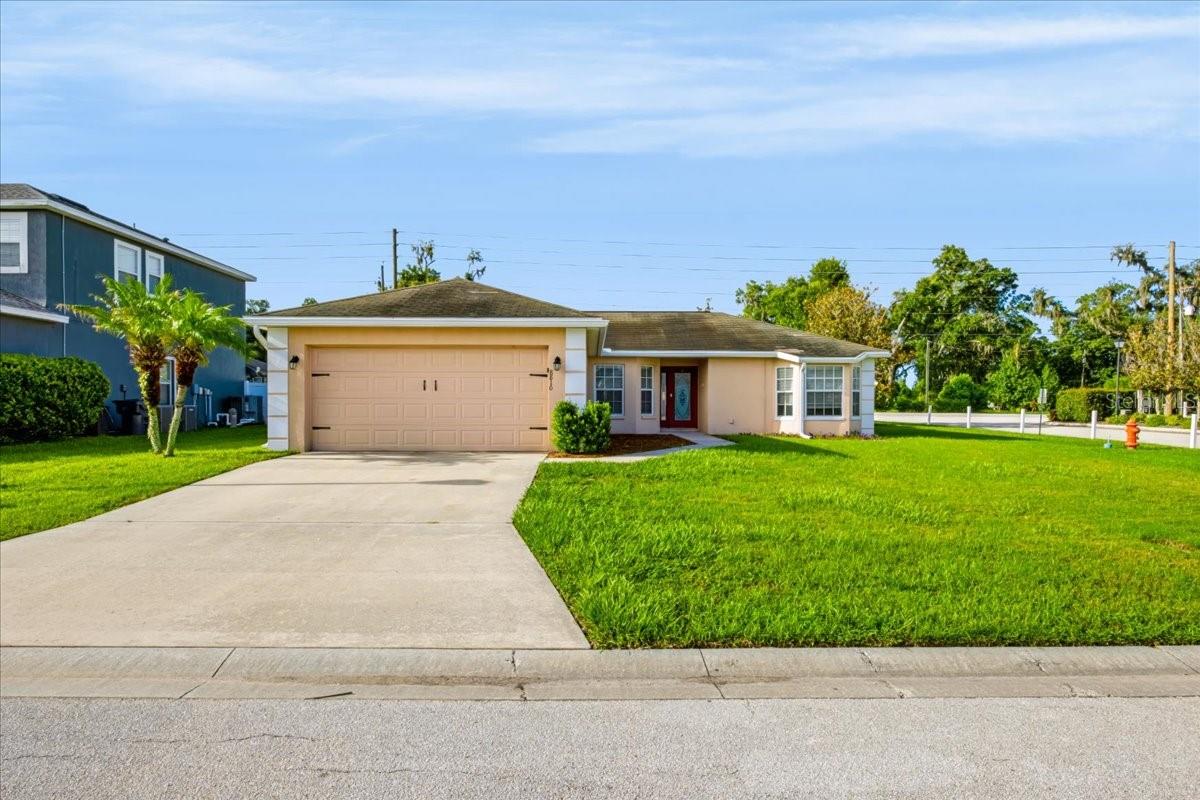 8810 Pebblebrooke Dr Property Photo 1