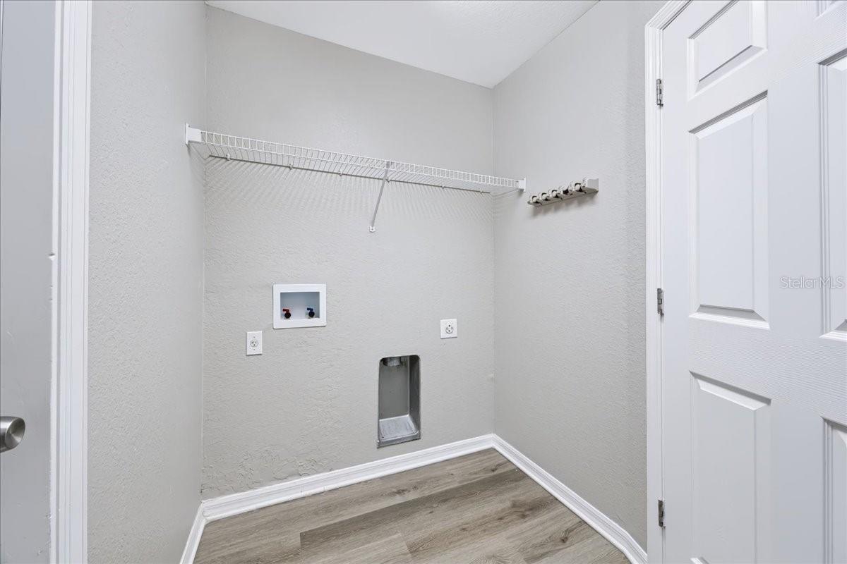 8810 Pebblebrooke Dr Property Photo 18