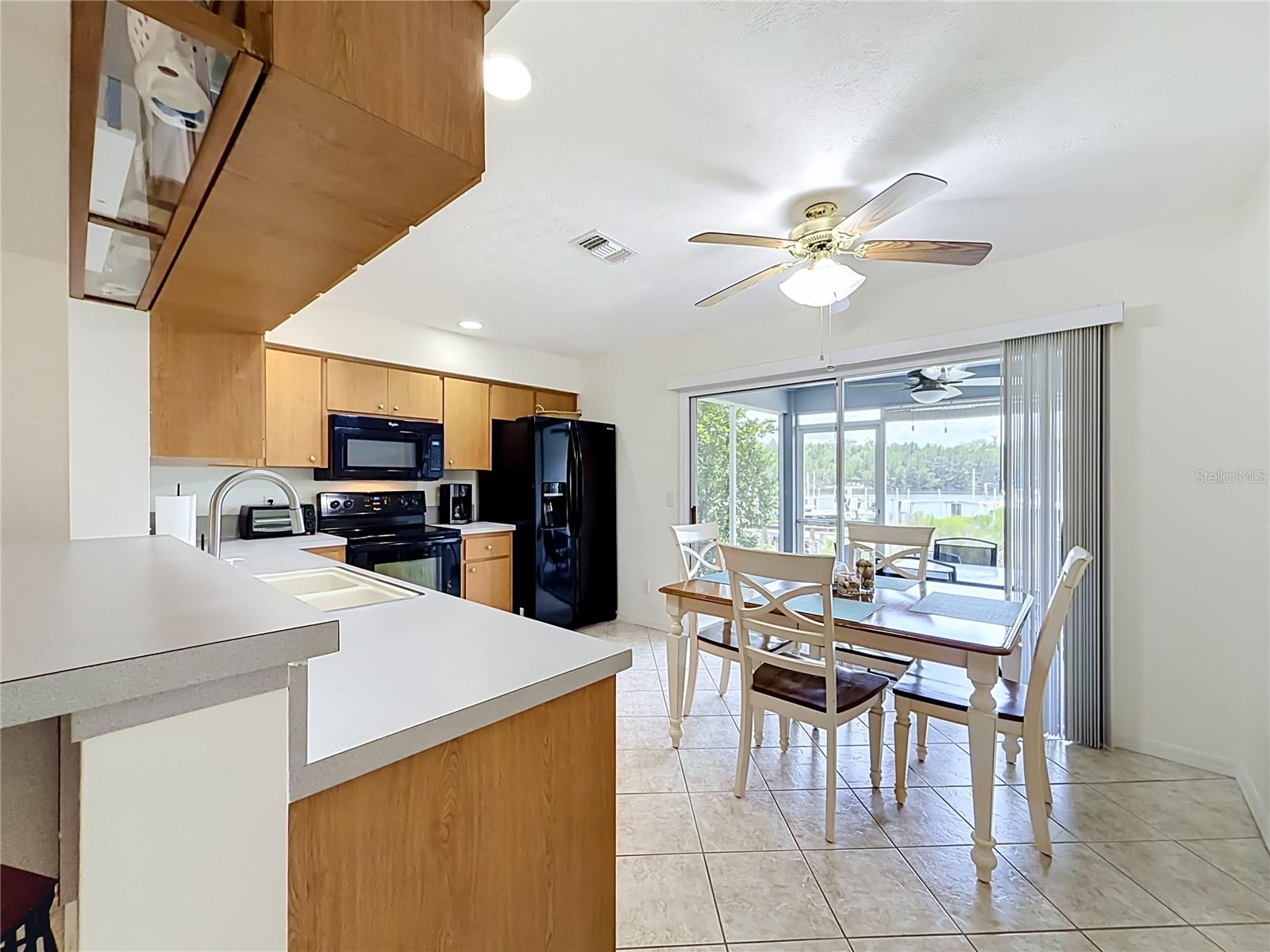 11122 W Cove Harbor Dr #112 Property Photo 12