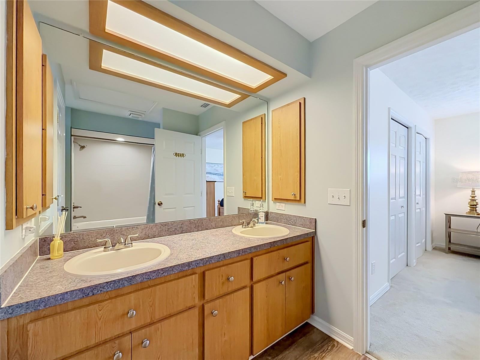 11122 W Cove Harbor Dr #112 Property Photo 28