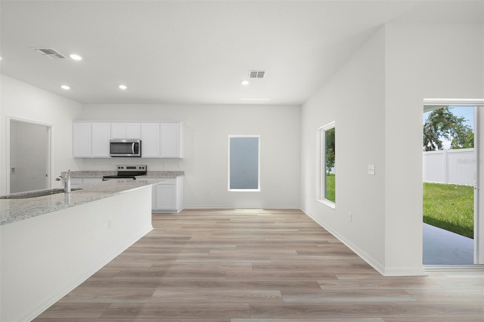13376 Tula Loop Property Photo 3