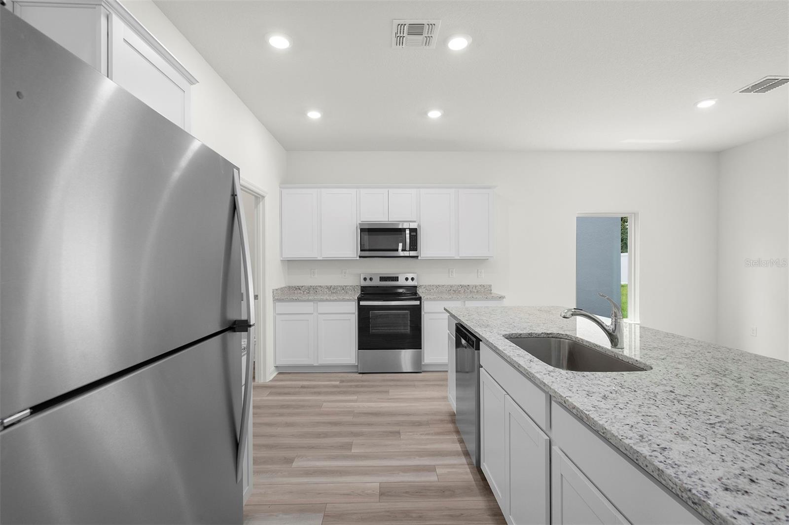 13376 Tula Loop Property Photo 6