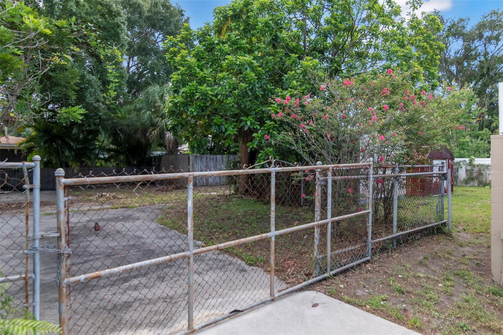 311 N Gomez Ave Property Photo 45