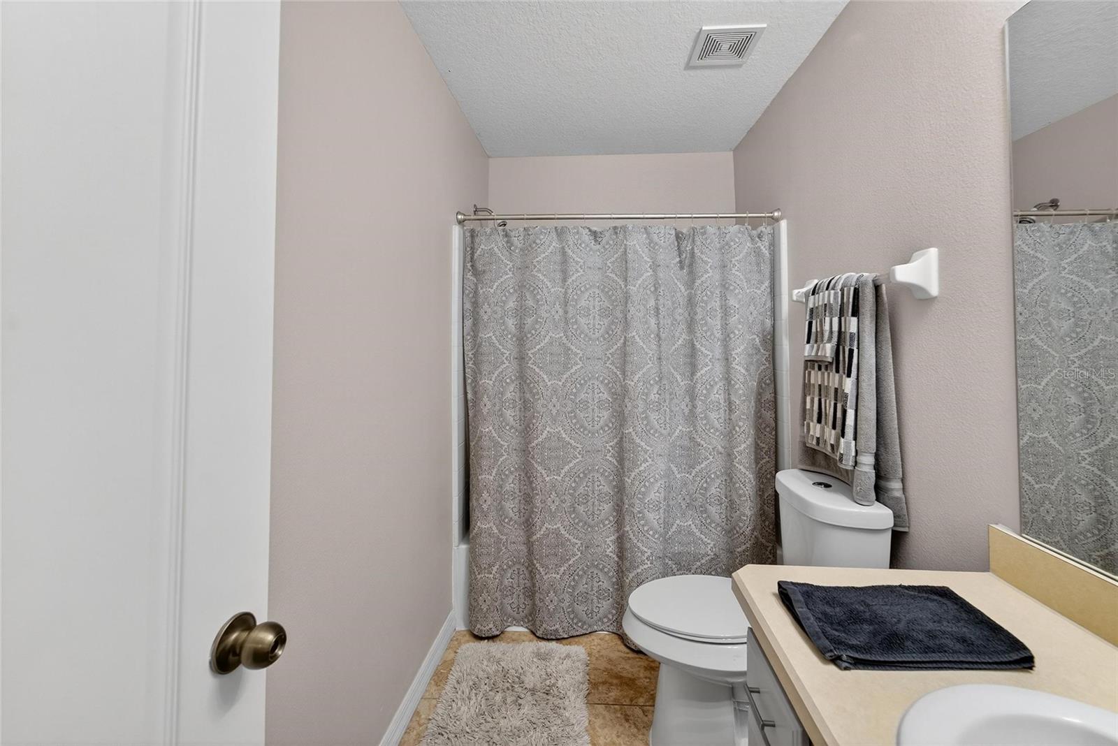 2052 Greenwood Valley Dr Property Photo 27