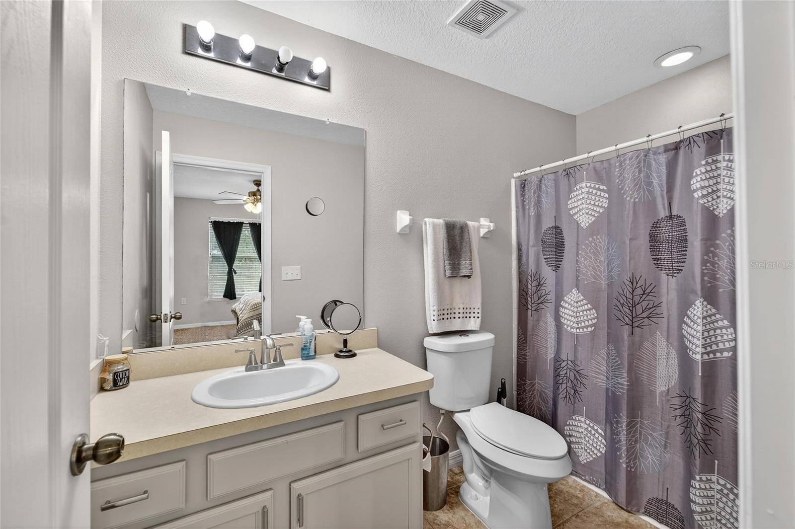 2052 Greenwood Valley Dr Property Photo 34