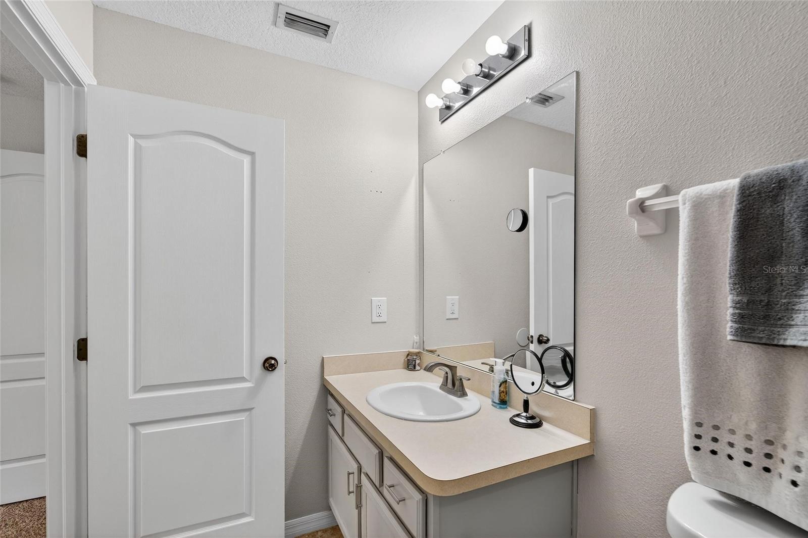 2052 Greenwood Valley Dr Property Photo 36