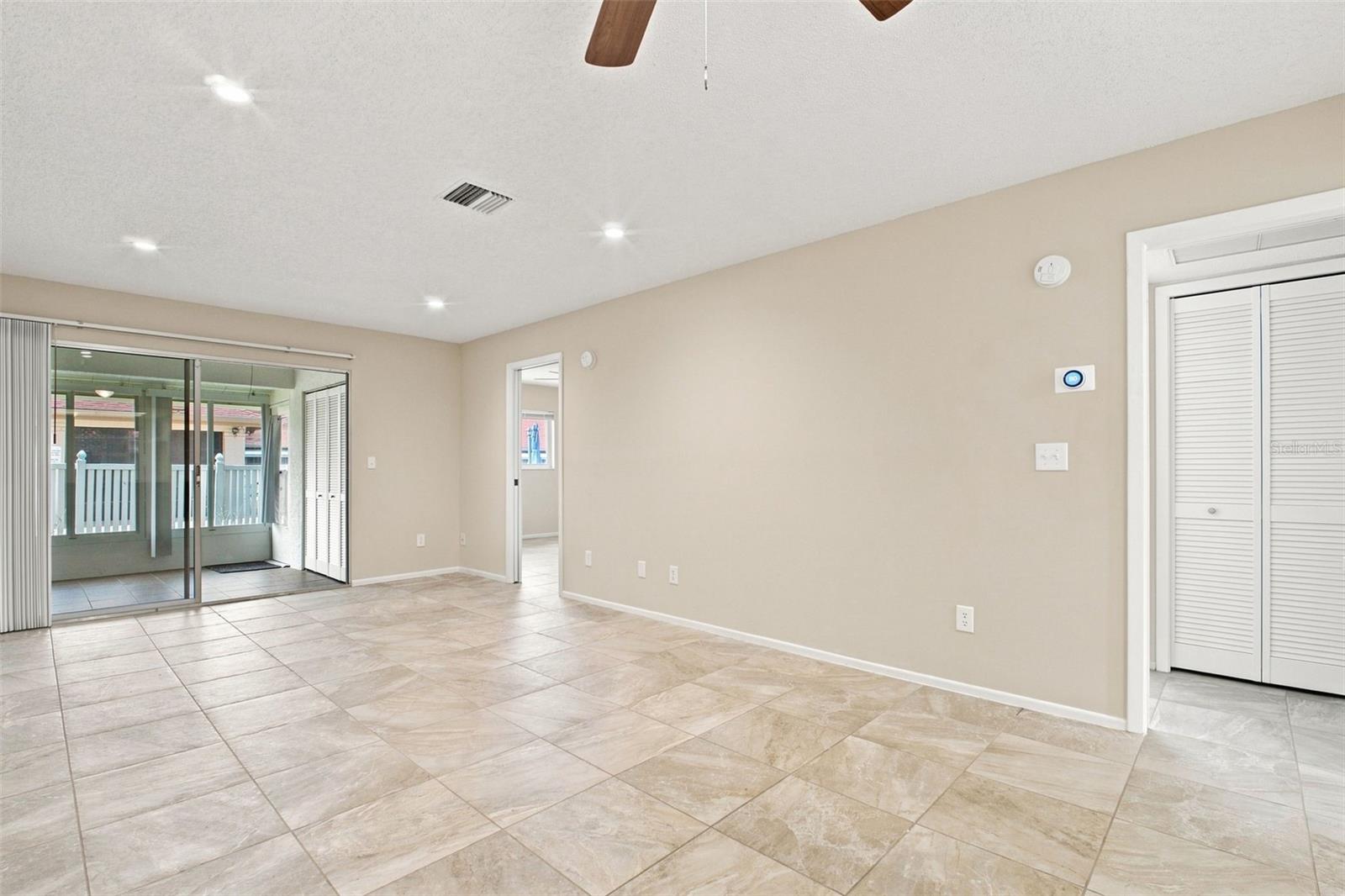 2460 Northside Dr #1202 Property Photo 4