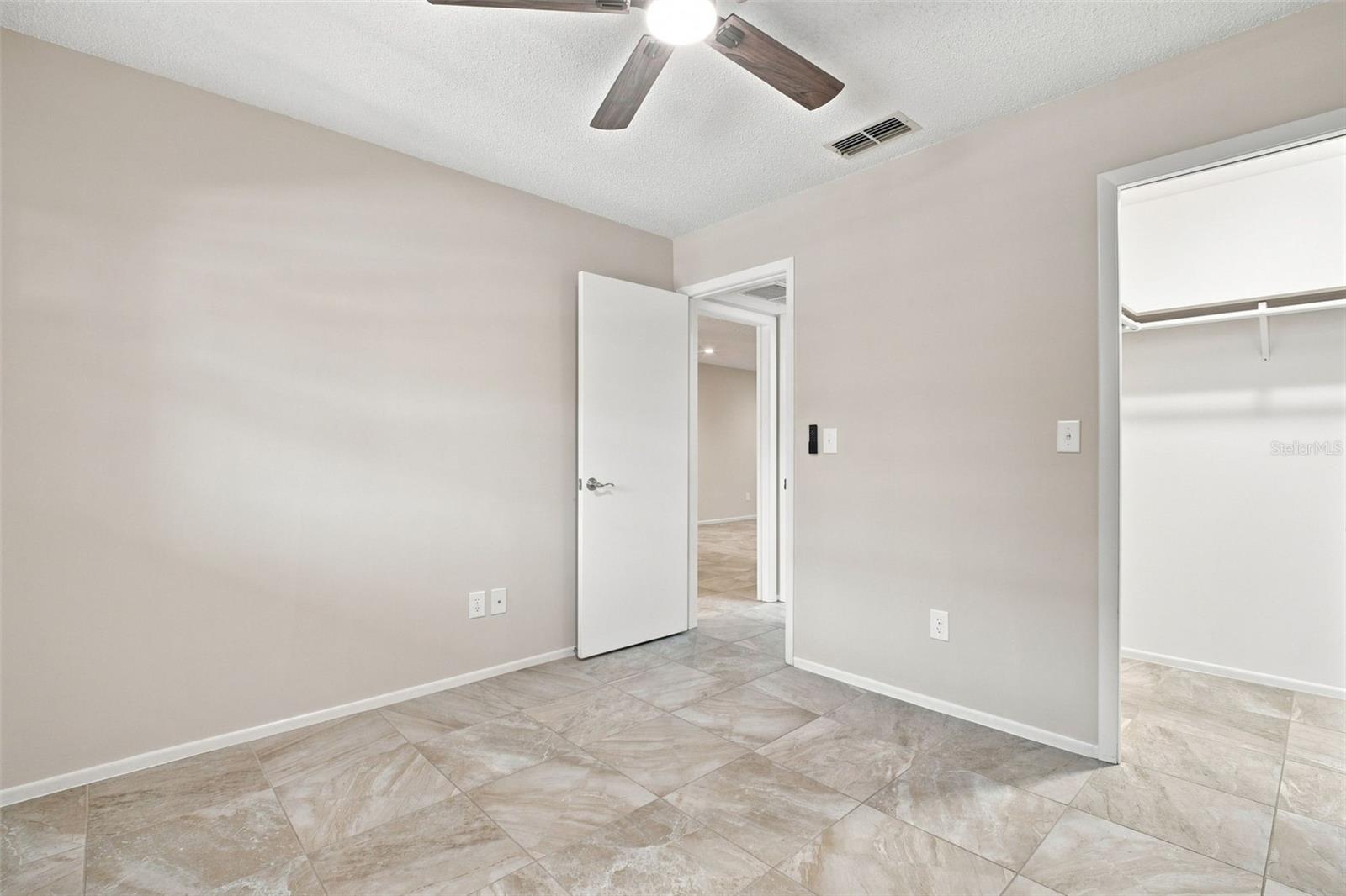 2460 Northside Dr #1202 Property Photo 7