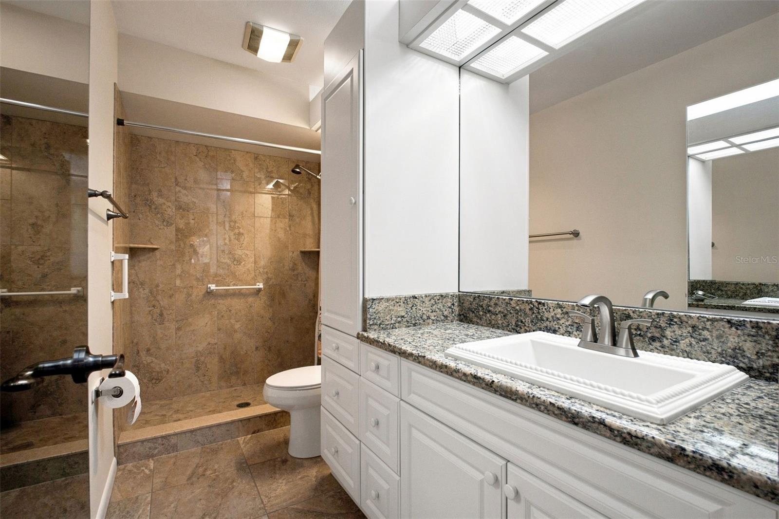 2460 Northside Dr #1202 Property Photo 20