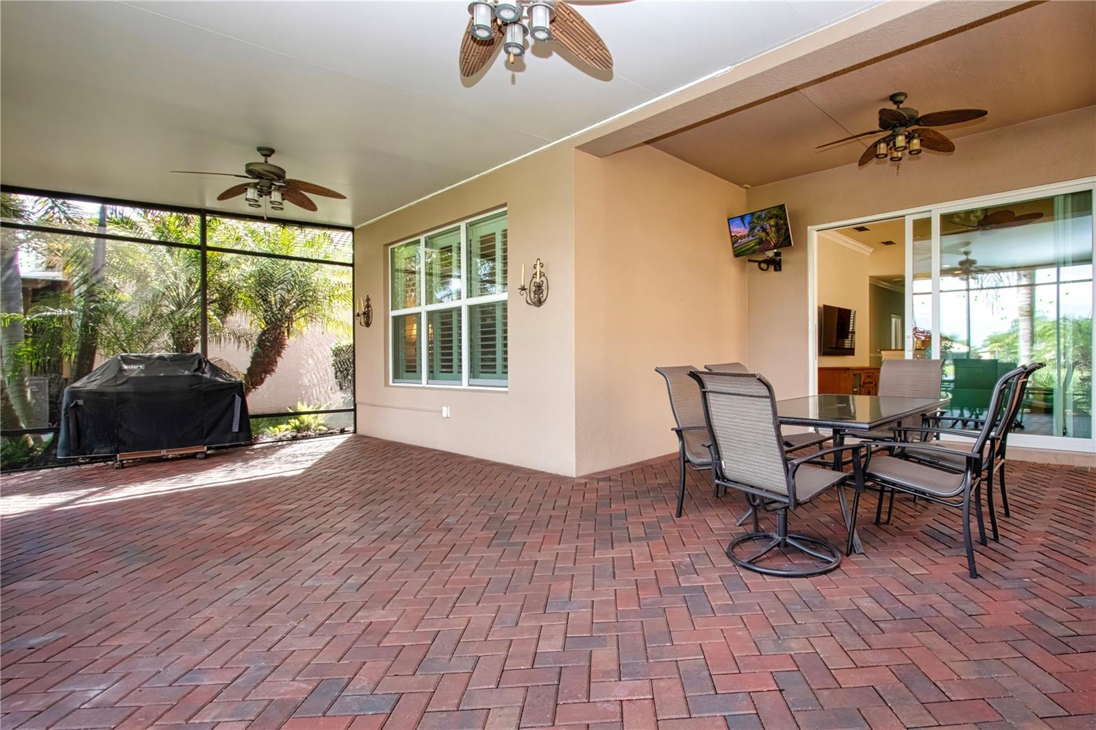 15847 Cobble Mill Dr Property Photo 34