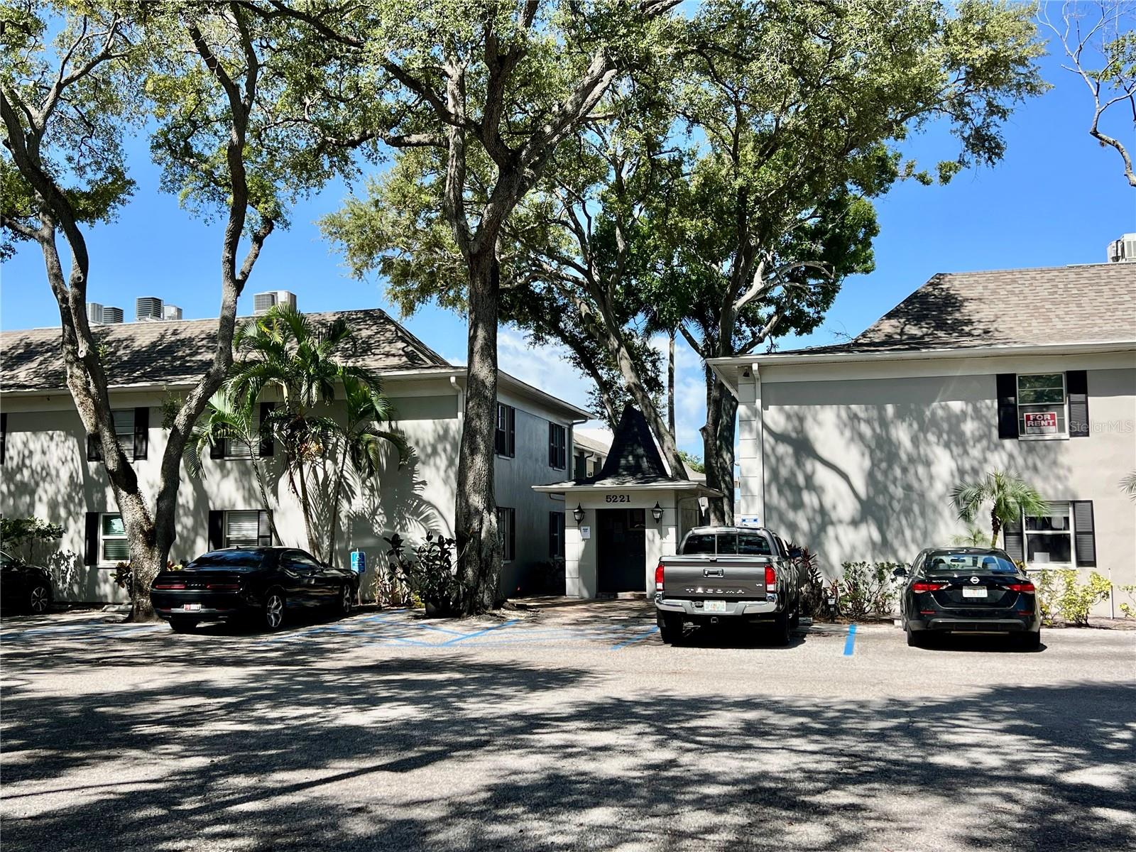 5221 Bayshore Blvd #29 Property Photo 2