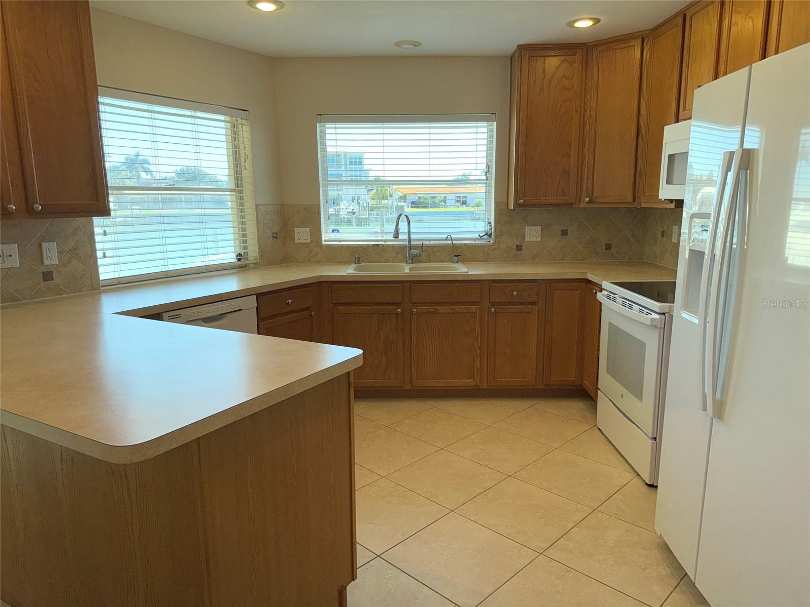 228 Howard Dr Property Photo 2