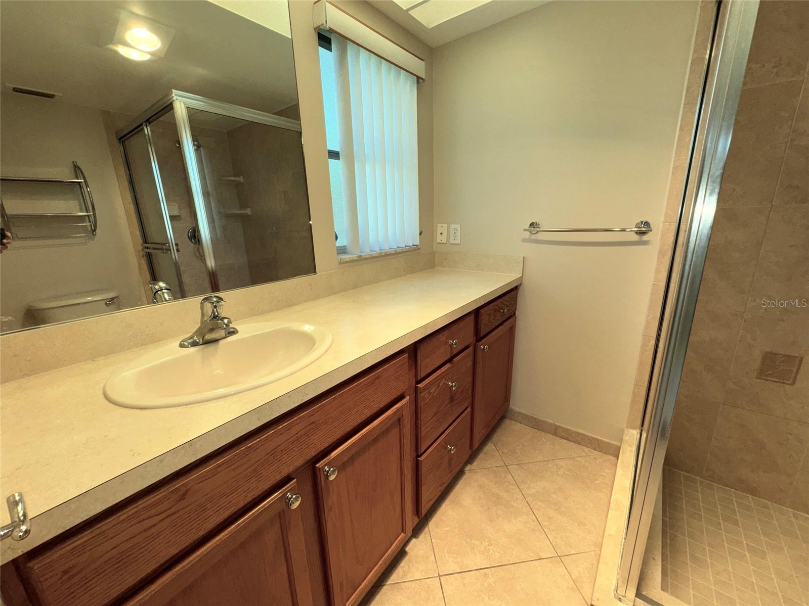 228 Howard Dr Property Photo 6