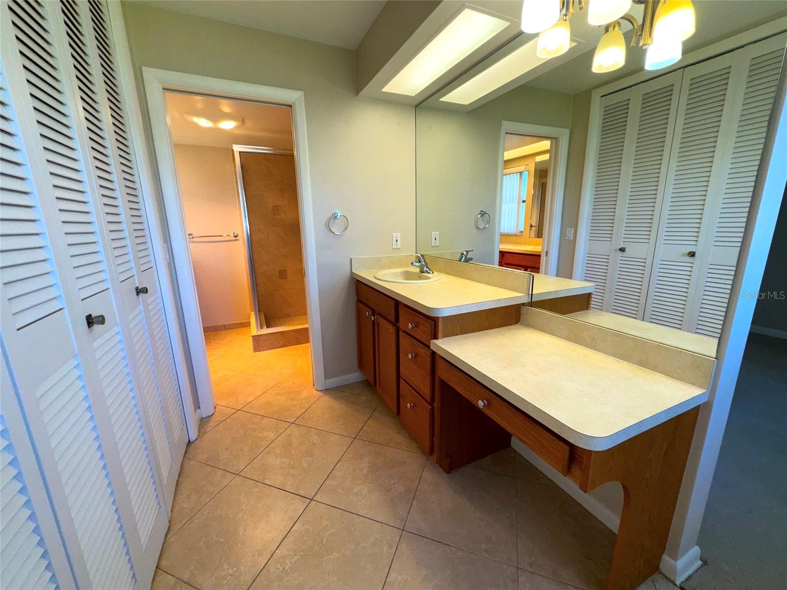 228 Howard Dr Property Photo 7