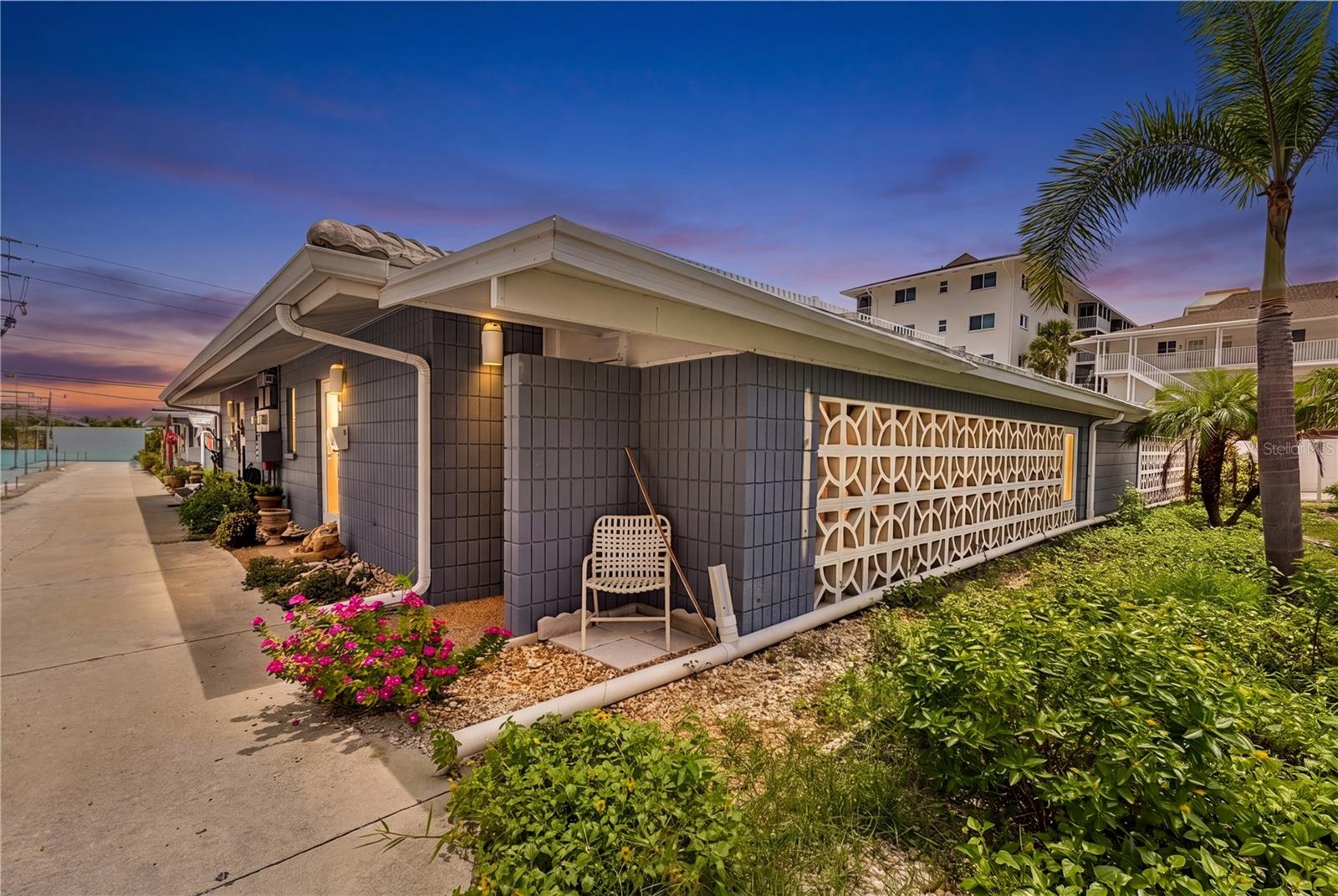 1205 Tarpon Center Dr #b4 Property Photo 5